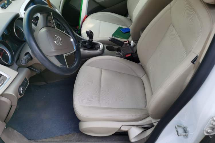 Used Buick GT 2013 GT 1.6L Manual Entry-Level Model Left Front Seat