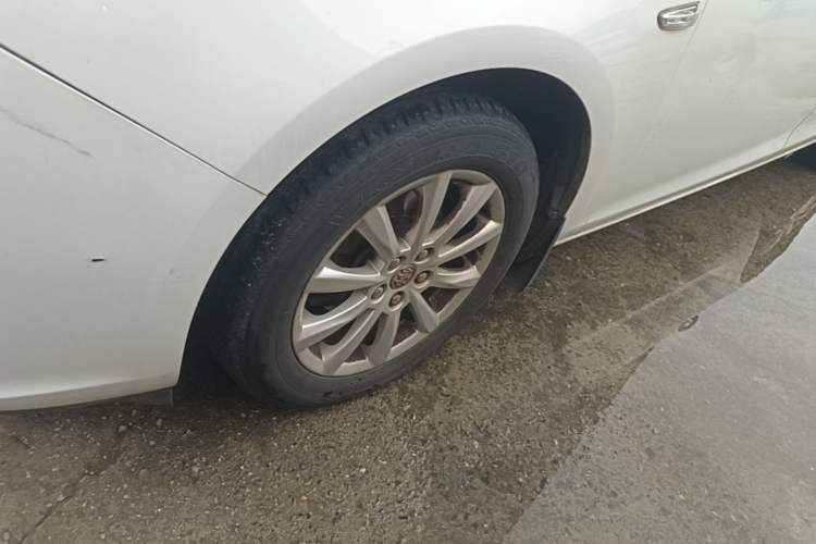Used Buick GT 2013 GT 1.6L Automatic Fashion Edition Left Front Wheel Hub