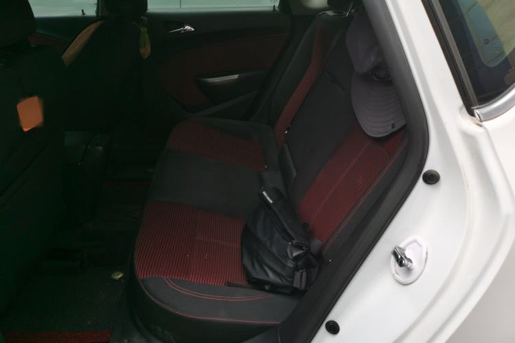Used Buick GT 2013 XT 1.6T Automatic New Sharp Sport Edition Left Rear Seat