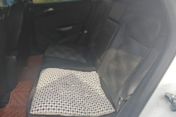 Used Buick GT 2013 XT 1.6L Automatic Fashion Edition Left Rear Seat