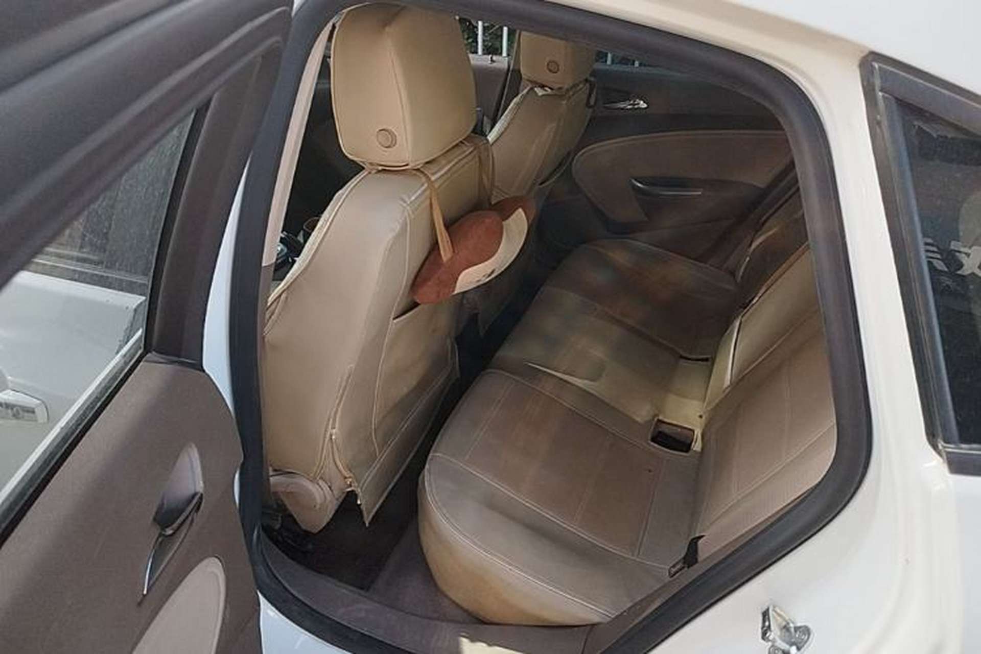 Used Buick GT 2013 GT 1.6L Automatic Fashion Edition Left Rear Seat