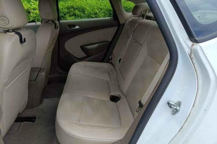 Used Buick GT 2013 GT 1.6L Manual Entry-Level Model Left Rear Seat