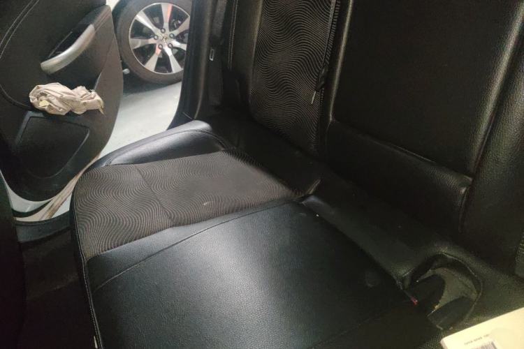 Used Buick GT 2013 XT 1.6L Automatic Fashion Edition Left Rear Seat