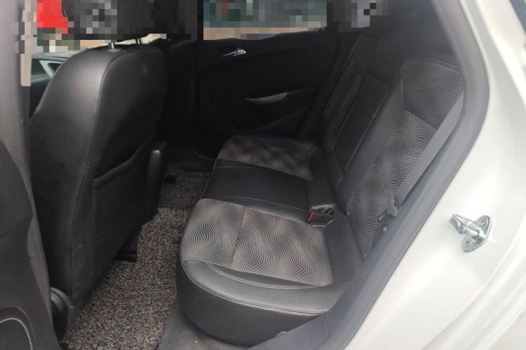 Used Buick GT 2013 XT 1.6L Automatic Fashion Edition Left Rear Seat