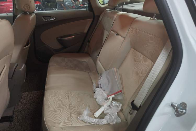 Used Buick GT 2013 GT 1.6L Automatic Fashion Edition Left Rear Seat