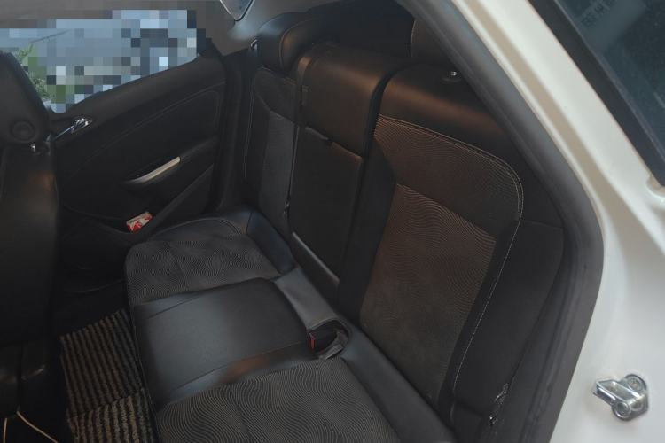 Used Buick GT 2013 XT 1.6L Automatic Fashion Edition Left Rear Seat