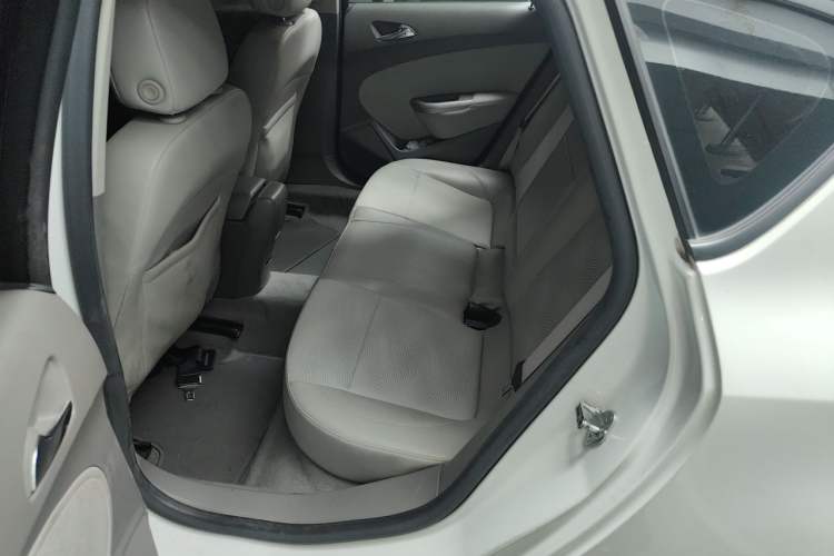 Used Buick GT 2013 XT 1.6L Automatic Fashion Edition Left Rear Seat