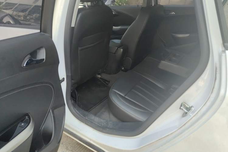Used Buick GT 2013 XT 1.6L Automatic Fashion Edition Left Rear Seat