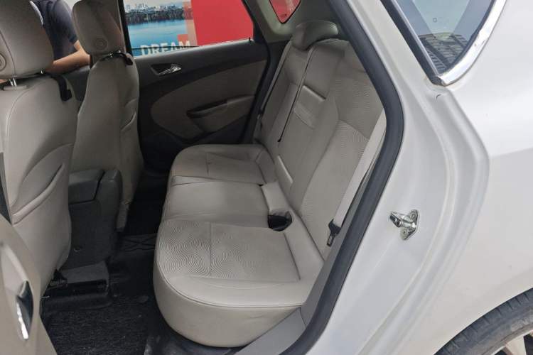Used Buick GT 2013 XT 1.6L Automatic Fashion Edition Left Rear Seat