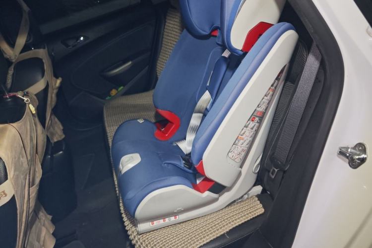 Used Buick GT 2013 XT 1.6L Automatic Fashion Edition Left Rear Seat