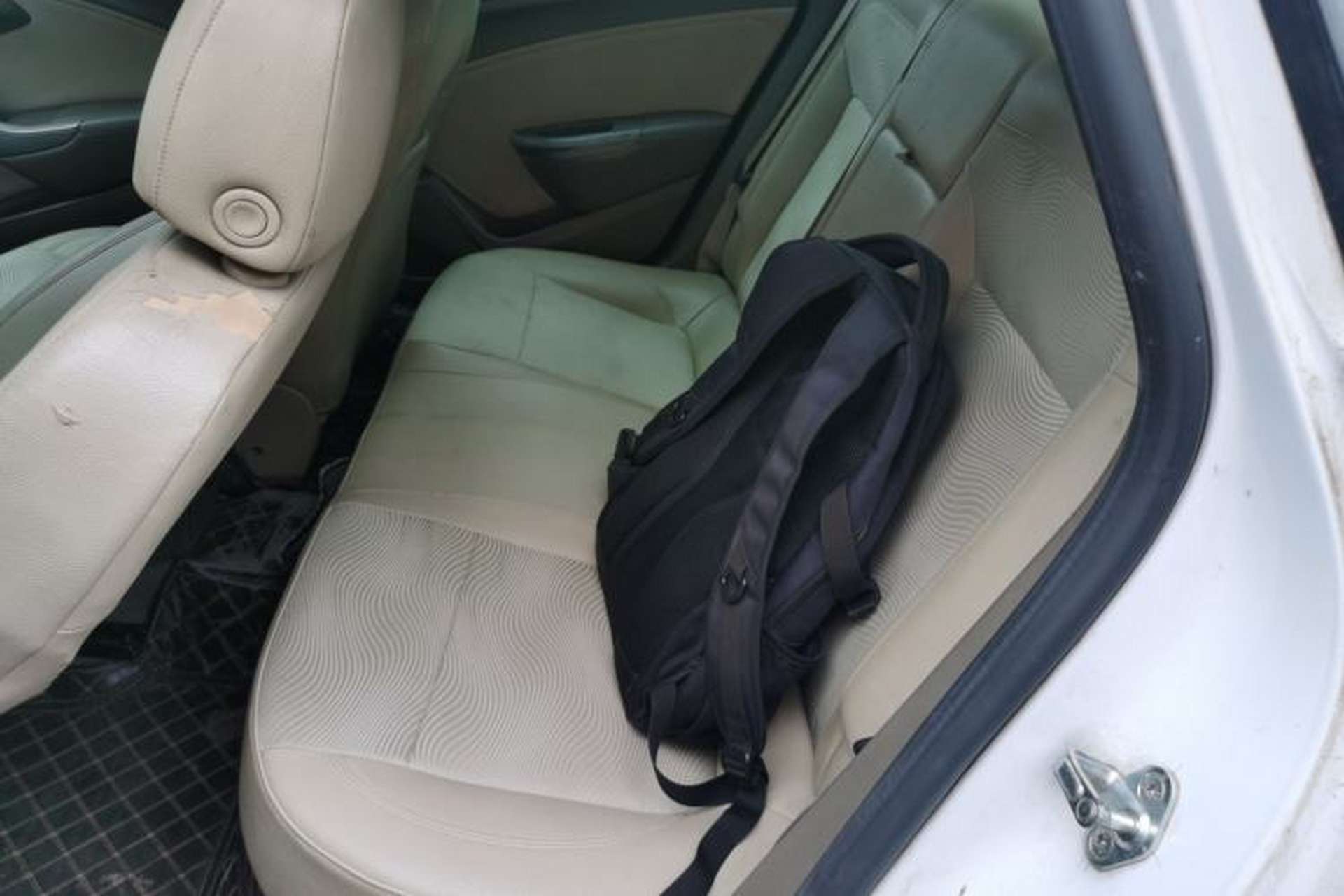 Used Buick GT 2013 GT 1.6L Automatic Fashion Edition Left Rear Seat