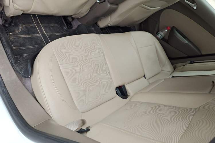 Used Buick GT 2013 GT 1.6L Automatic Fashion Edition Left Rear Seat