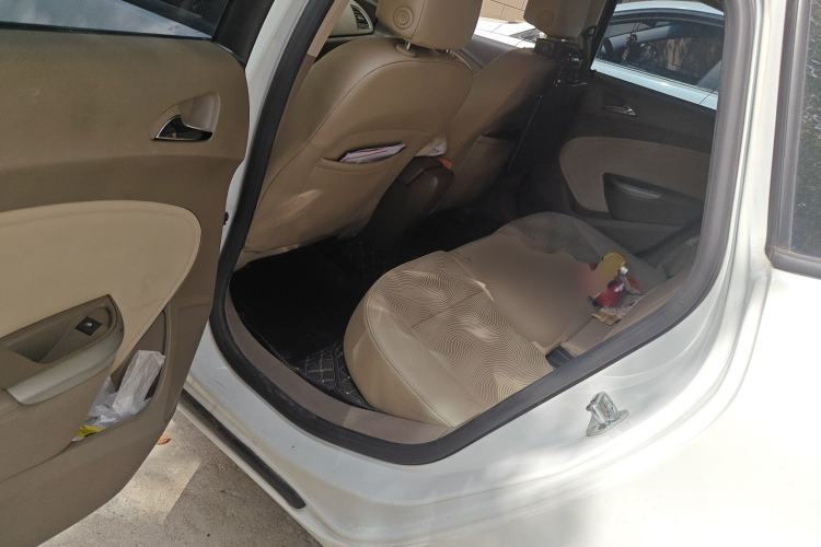 Used Buick GT 2013 GT 1.6L Automatic Fashion Edition Left Rear Seat