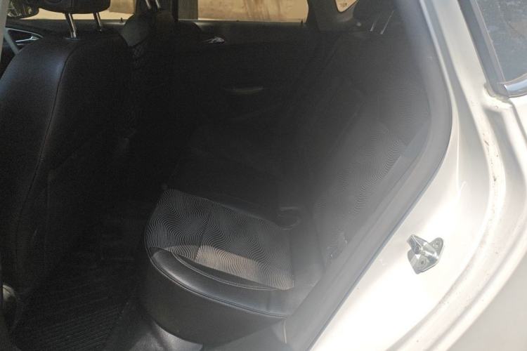 Used Buick GT 2013 XT 1.6L Automatic Fashion Edition Left Rear Seat