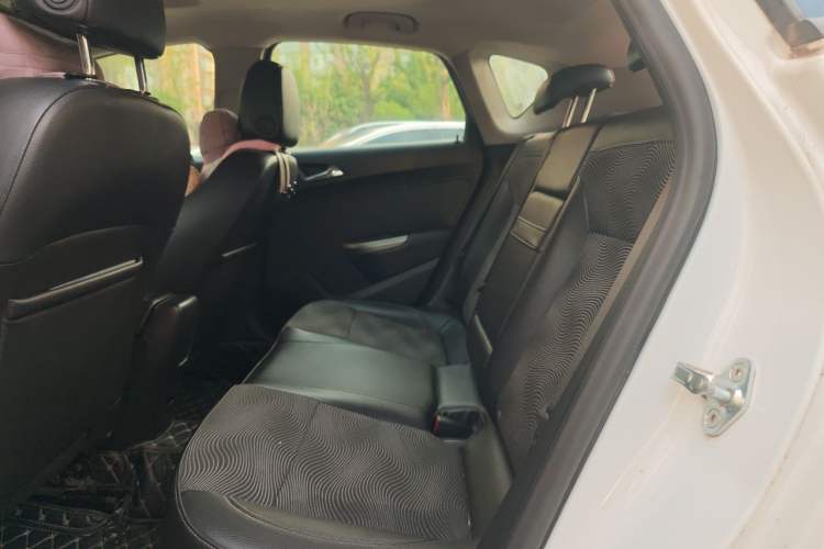 Used Buick GT 2013 XT 1.6L Automatic Fashion Edition Left Rear Seat