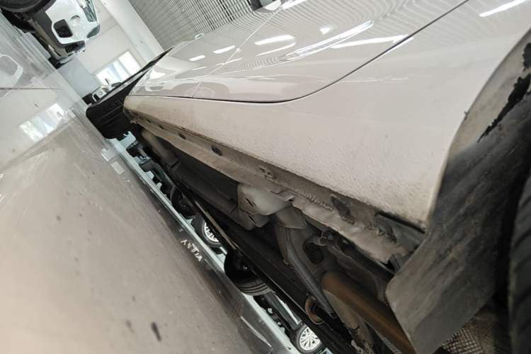 Used Buick GT 2013 GT 1.6L Automatic Fashion Edition Left Side Sill