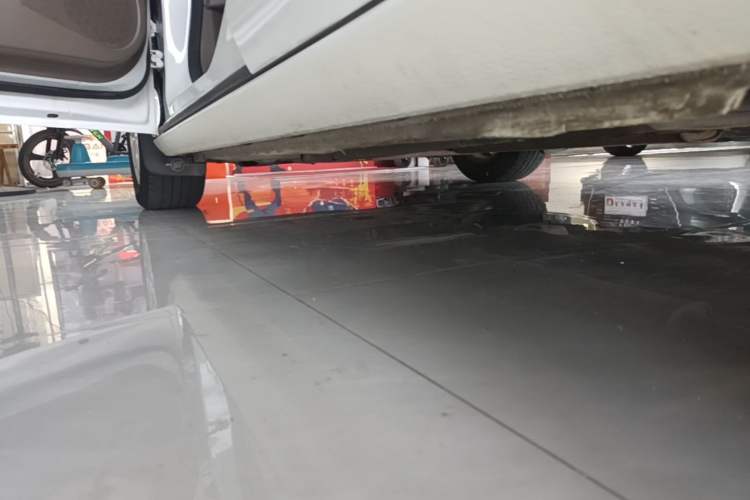 Used Buick GT 2013 GT 1.6L Automatic Fashion Edition Left Side Sill