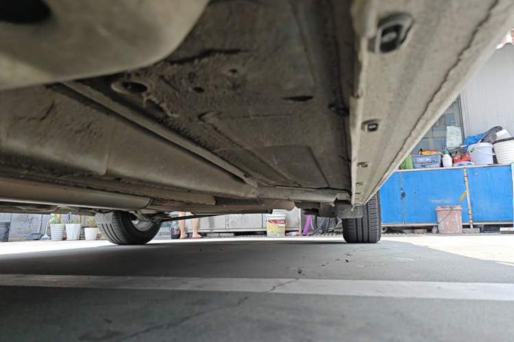 Used Buick GT 2013 GT 1.6L Automatic Fashion Edition Left Side Sill