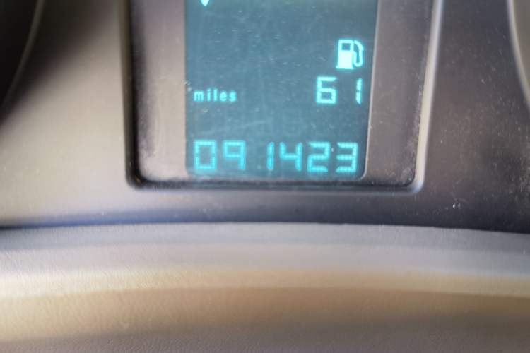 Used Buick GT 2013 GT 1.6L Automatic Comfort Edition Odometer Close Up