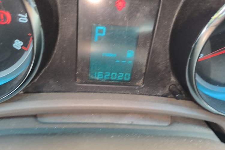 Used Buick GT 2013 GT 1.6L Automatic Fashion Edition Odometer Close Up