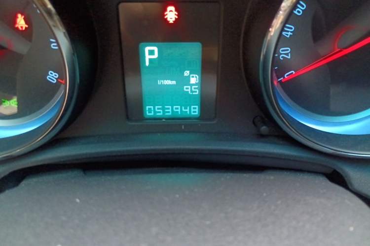 Used Buick GT 2013 GT 1.8L Automatic Fashion Edition Odometer Close Up