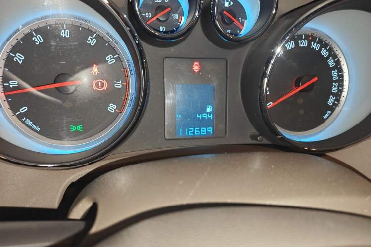 Used Buick GT 2013 GT 1.6L Manual Entry-Level Model Odometer Close Up