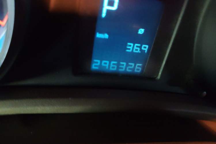 Used Buick GT 2013 GT 1.6L Automatic Fashion Edition Odometer Close Up