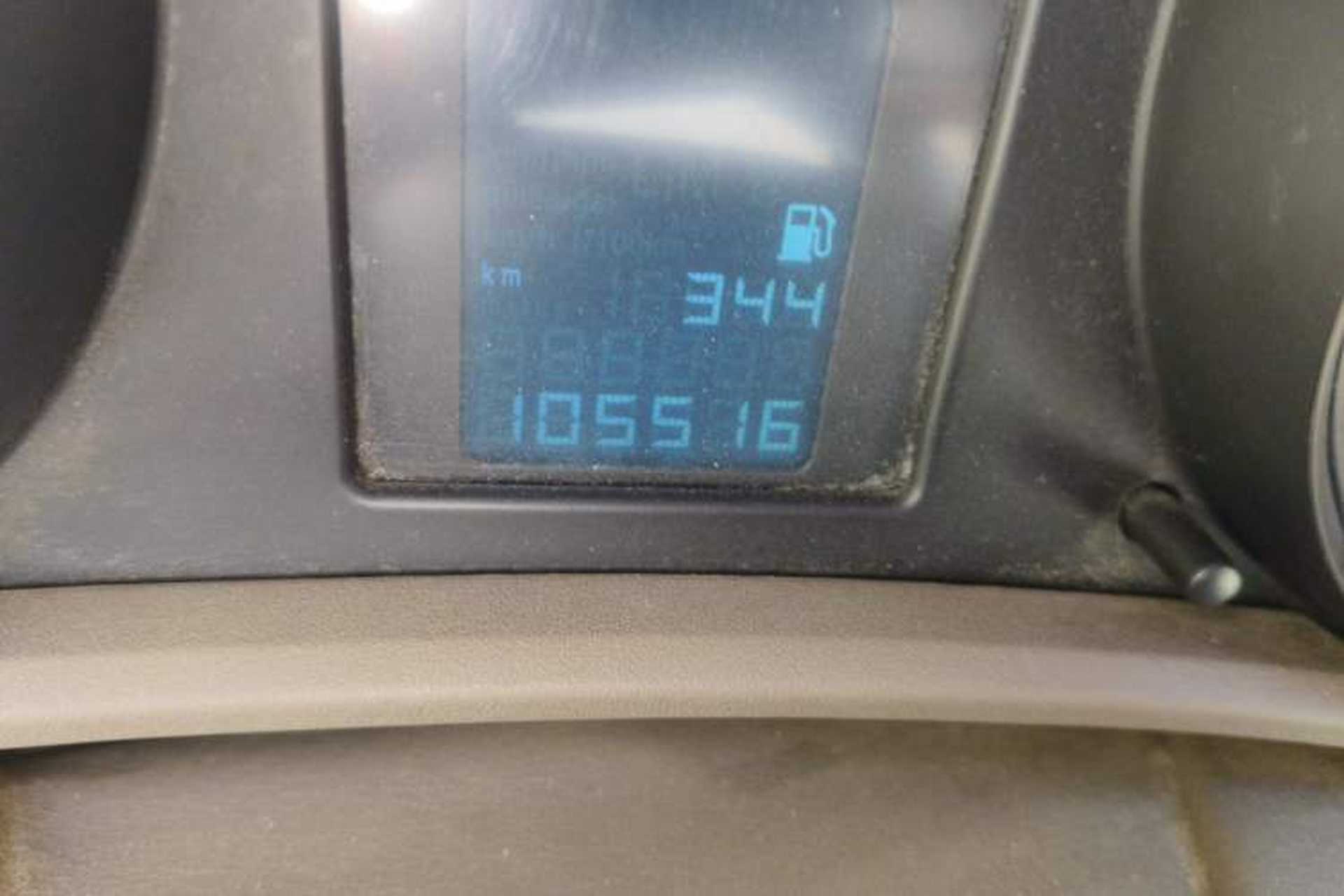 Used Buick GT 2013 GT 1.6L Manual Comfort Edition Odometer Close Up