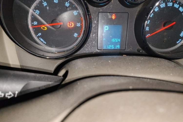 Used Buick GT 2013 GT 1.6L Automatic Comfort Edition Odometer Close Up