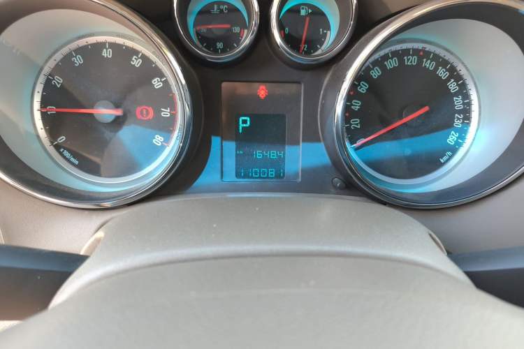 Used Buick GT 2013 GT 1.6L Automatic Fashion Edition Odometer Close Up