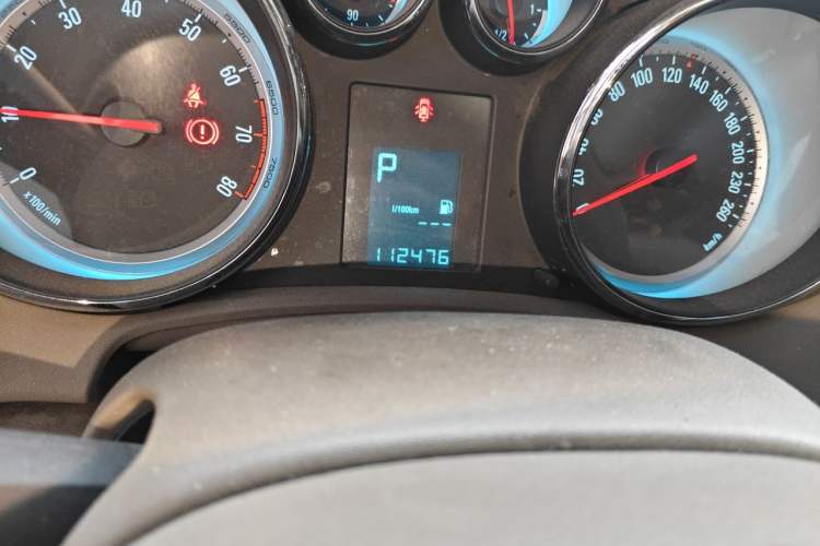Used Buick GT 2013 GT 1.6L Automatic Fashion Edition Odometer Close Up