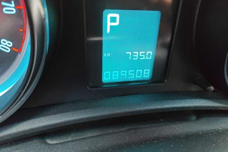 Used Buick GT 2013 XT 1.6L Automatic Fashion Edition Odometer Close Up