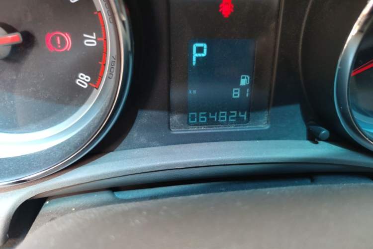 Used Buick GT 2013 GT 1.6L Automatic Fashion Edition Odometer Close Up