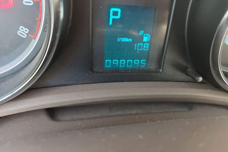 Used Buick GT 2013 GT 1.6L Automatic Comfort Edition Odometer Close Up