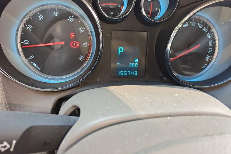 Used Buick GT 2013 GT 1.6L Automatic Fashion Edition Odometer Close Up