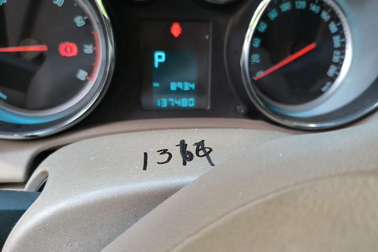 Used Buick GT 2013 GT 1.6L Automatic Fashion Edition Odometer Close Up