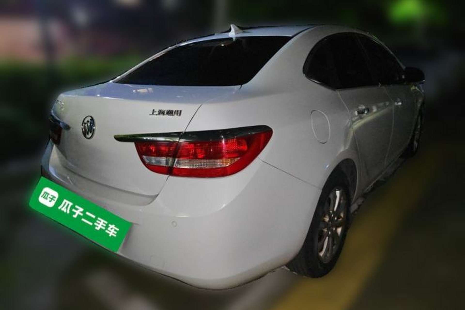 Used Buick GT 2013 GT 1.6L Automatic Fashion Edition Rear Right 45 Deg