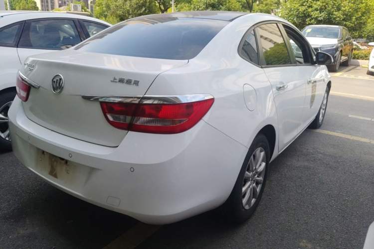 Used Buick GT 2013 GT 1.6L Automatic Fashion Edition Rear Right 45 Deg