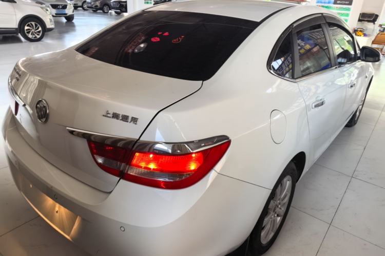 Used Buick GT 2013 GT 1.6L Automatic Fashion Edition Rear Right 45 Deg