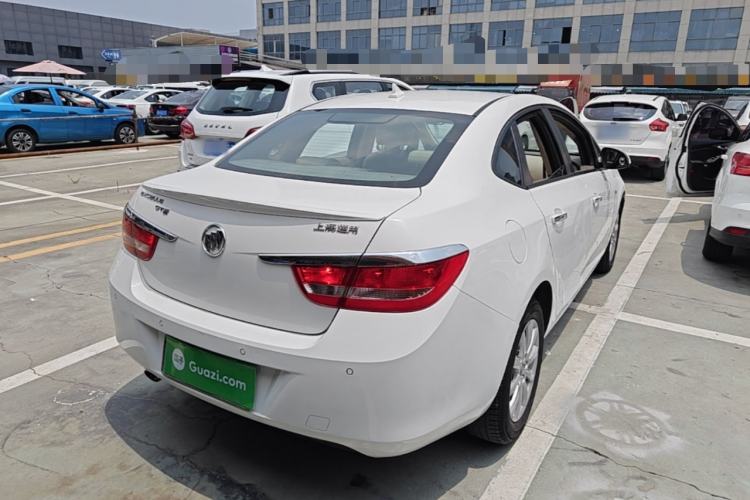 Used Buick GT 2013 GT 1.6L Automatic Fashion Edition Rear Right 45 Deg