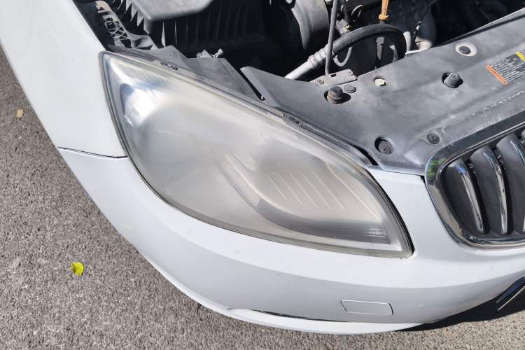 Used Buick GT 2013 GT 1.8L Automatic Fashion Edition Right Front Headlight
