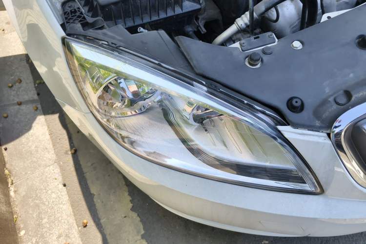 Used Buick GT 2013 GT 1.6L Automatic Fashion Edition Right Front Headlight