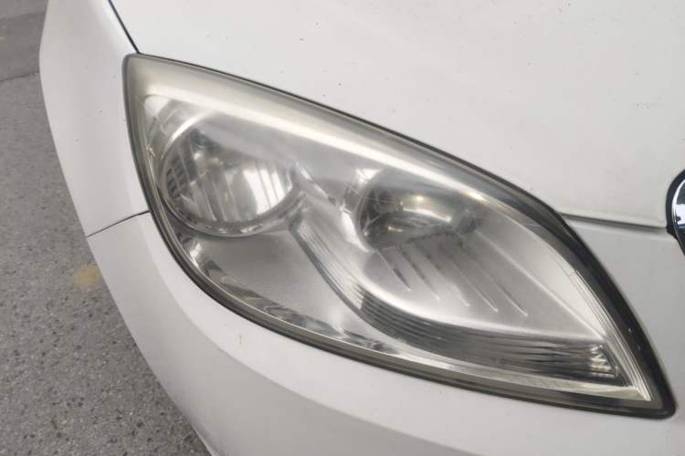 Used Buick GT 2013 GT 1.6L Manual Entry-Level Model Right Front Headlight