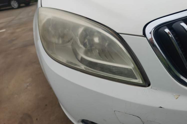 Used Buick GT 2013 GT 1.6L Automatic Fashion Edition Right Front Headlight