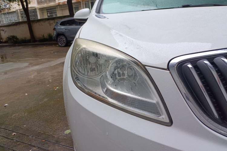 Used Buick GT 2013 GT 1.8L Automatic Fashion Edition Right Front Headlight
