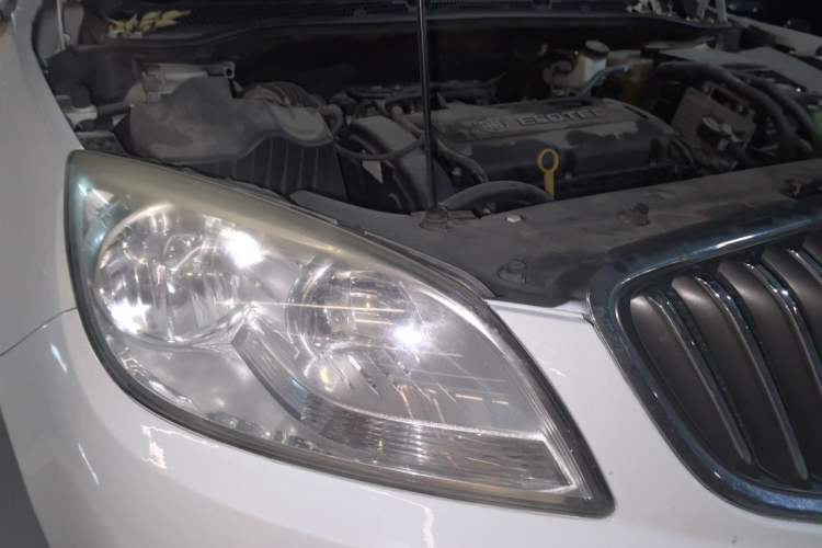 Used Buick GT 2013 GT 1.6L Manual Entry-Level Model Right Front Headlight