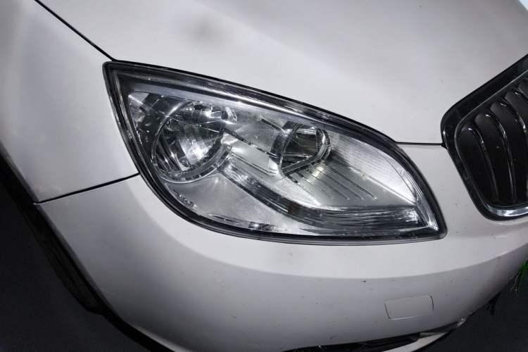 Used Buick GT 2013 GT 1.6L Automatic Comfort Edition Right Front Headlight