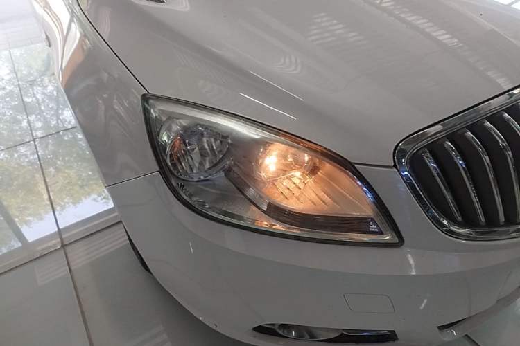 Used Buick GT 2013 GT 1.6L Manual Entry-Level Model Right Front Headlight