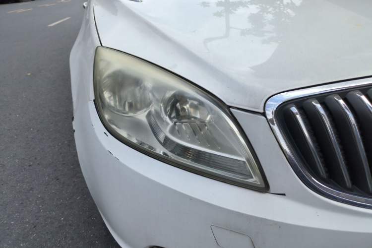 Used Buick GT 2013 GT 1.6L Automatic Fashion Edition Right Front Headlight