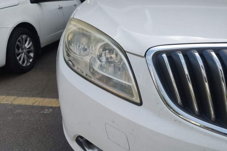 Used Buick GT 2013 GT 1.6L Automatic Fashion Edition Right Front Headlight